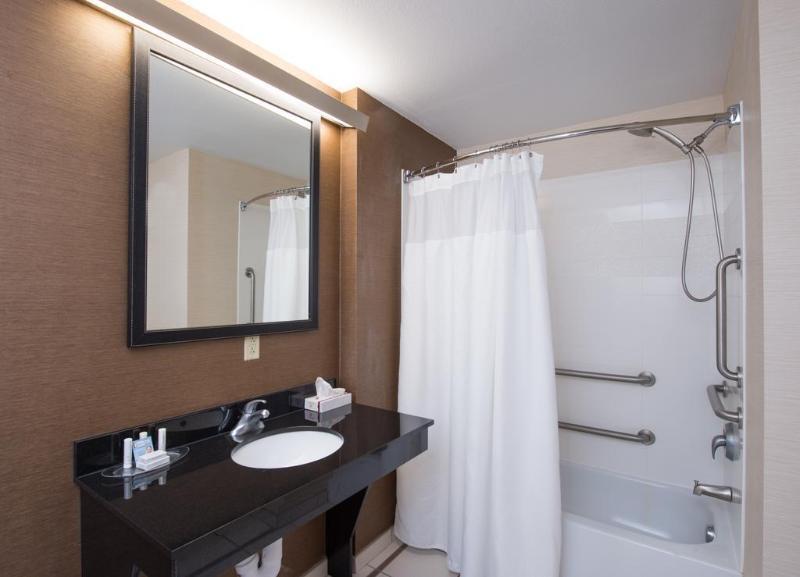 Fairfield & By Marriott Charleston North/ashley Phosphate 3*