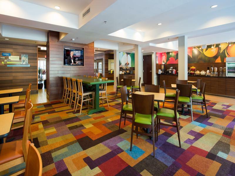 Hotel Fairfield & By Marriott Charleston North/ashley Phosphate