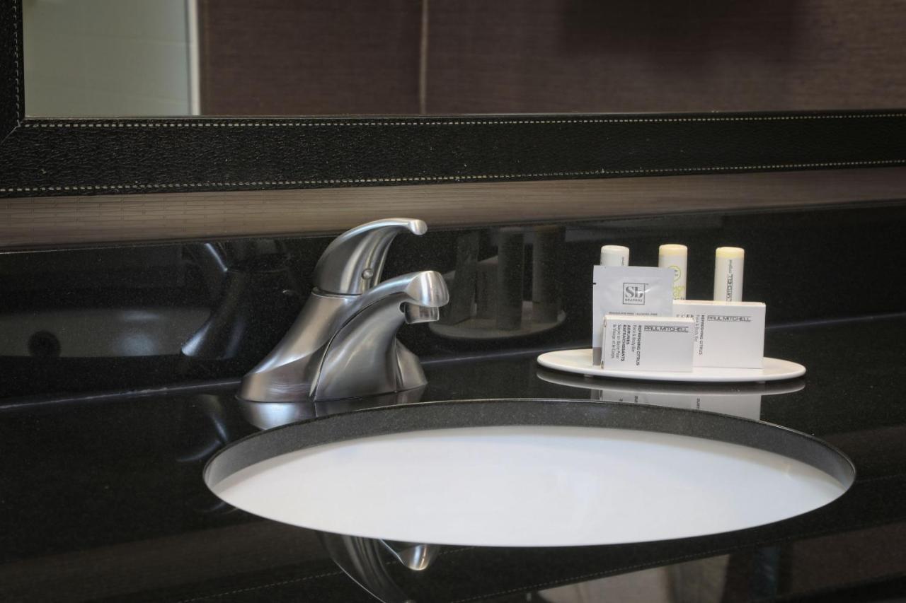 Hotel Fairfield & By Marriott Charleston North/ashley Phosphate North Charleston